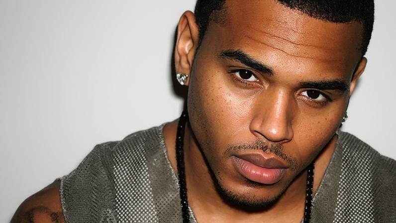 Chris Brown: falha grave de jurado causa anulação de julgamento contra cantor