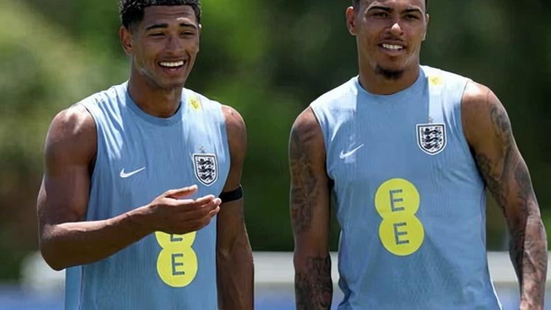 Jude Bellingham and Morgan Rogers are competing for the No 10 role in Thomas Tuchel’s first-choice XI.
