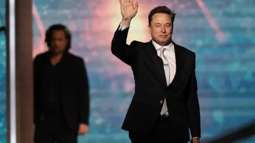 SpaceX dispara na Bolsa, vira gigante de US$ 2 trilhões e coloca Elon Musk no topo: vale investir?