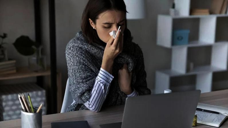 Veja como aliviar a rinite no trabalho