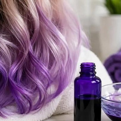 Violeta genciana no cabelo funciona? O que você precisa saber