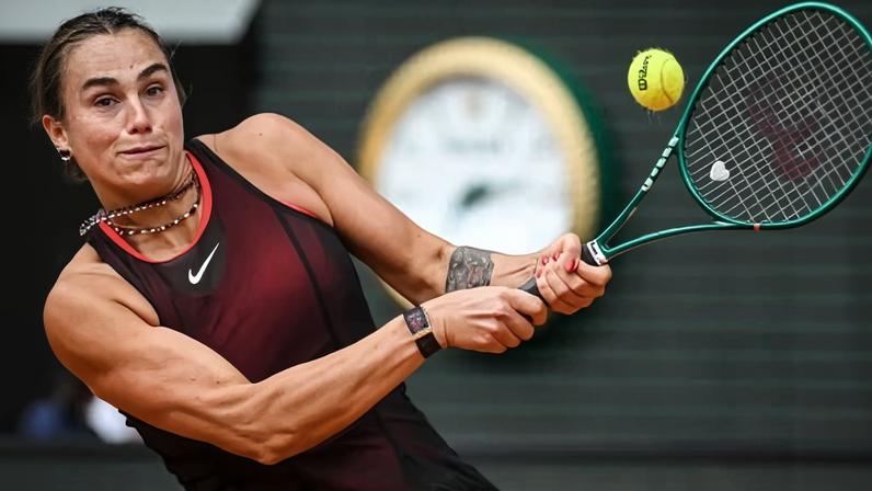 Sabalenka é surpreendida por Shnaider; Chwalinska avança às semis no French Open