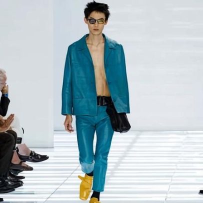 Poucos elementos, visão minimalista da Prada