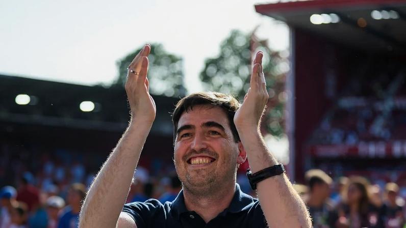 Iraola é visto como o treinador certo para devolver o ímpeto ao Liverpool