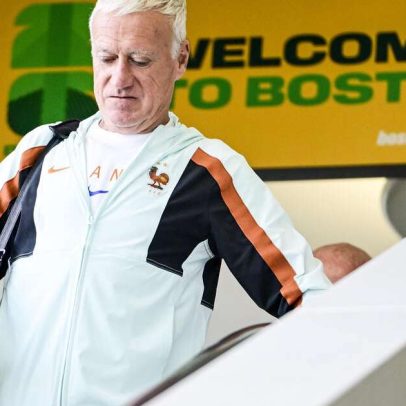 Deschamps treina França com Doué em foco