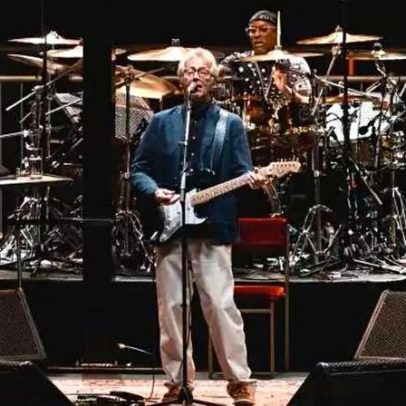 Eric Clapton cita três guitarristas de blues que moldaram seu som nos anos 60