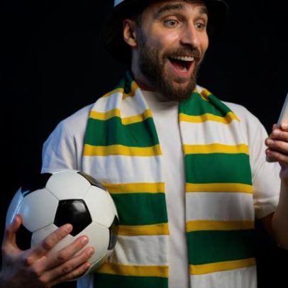 Cartão de TODOS facilita troca de figurinhas da Copa pelo app