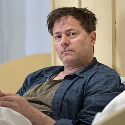 Milo Rau transforma tribunais em teatro; julgamento moral sobre ele está em pauta