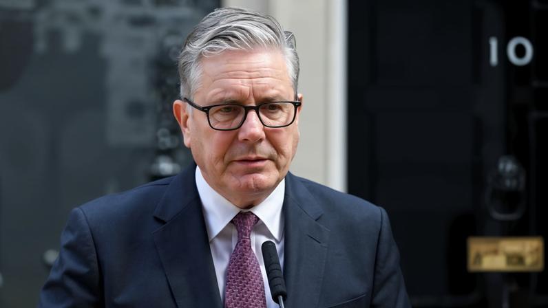 Keir Starmer gives his resignation speech outside No 10
