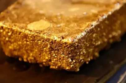 Guiné proíbe exportação de ouro cru para ampliar o refino local