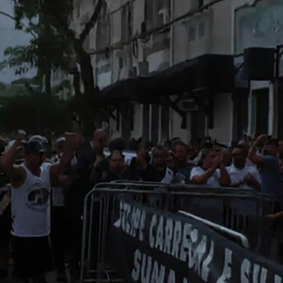 Protesto em São Januário pede venda da SAF do Vasco a Lamacchia