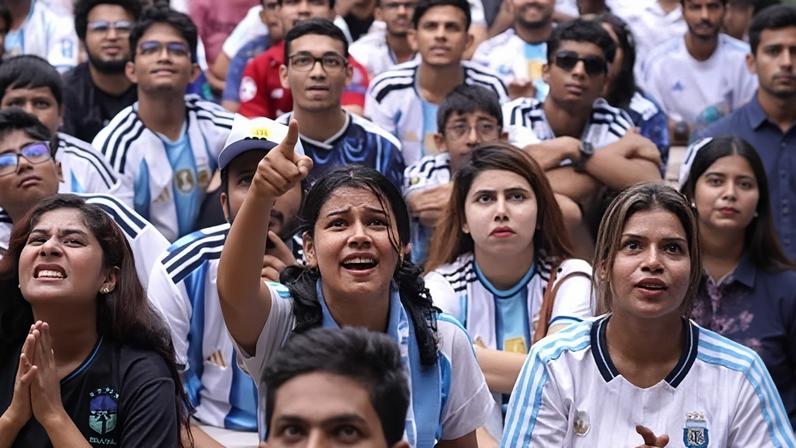Bangladesh conquista fãs torcendo por Argentina e Brasil no Mundial
