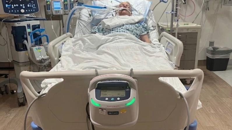 Homem com 30% de chance de vida se recupera de AVC após oração da família
