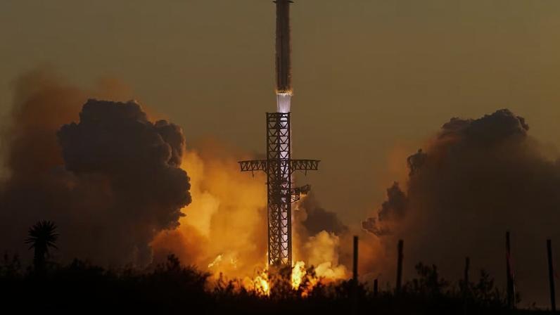 Foguete da SpaceX: dúvidas sobre o preço da ação perduram e vão ser testadas ao longo do tempo (AP Photo/Eric Gay, File)