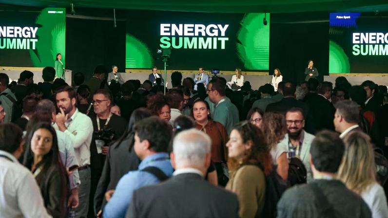 CEOs contaram em painel no Energy Summit como estão redesenhando o setor, com o advento do novo sistema elétrico