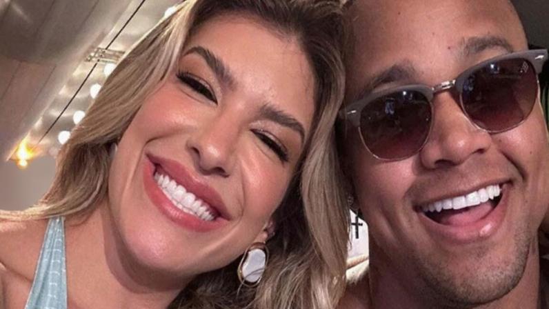 Léo Santana e Lore divulgam ensaio newborn do bebê