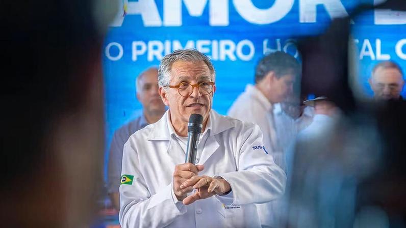 Alexandre Padilha anunciou medidas nesta segunda-feira em coletiva de imprensa