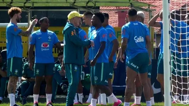 Ancelotti, Vinícius Jr. e os demais jogadores da seleção