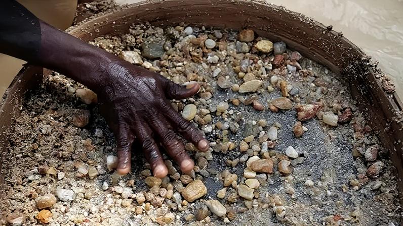 Diamond miners in Sierra Leone can hunt for days on end and find none of the precious stones