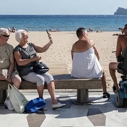 Turistas evitam Oriente Médio e impulsionam recordes de visitantes na Espanha