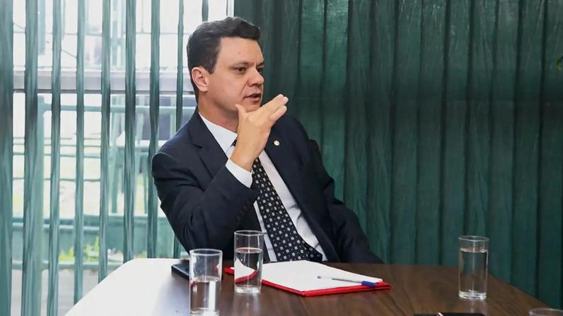 Ministro petista no TCU avalia ressalvas às contas de Lula