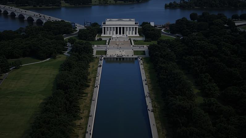 Trump pressionado para apresentar provas de sabotagem na piscina refletora