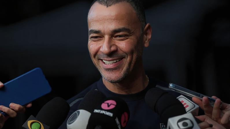 Cafu elogia Seleção Brasileira e demonstra confiança em Ancelotti – Daniel Ramalho/Vasco