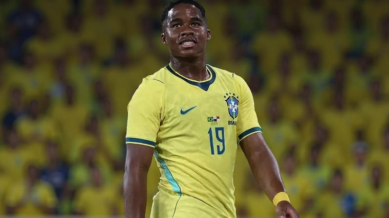 Dieta de Endrick: jogador do Brasil na Copa do Mundo 2026 mantém o corpo com suco para aumentar resistência e 5 refeições por dia.