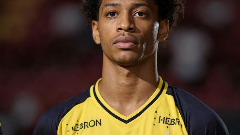 Zé Lucas em campo pelo Sport no Brasileirão.