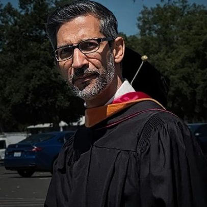 Dezenas saem durante discurso de Sundar Pichai a formandos de Stanford