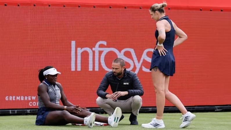 Victoria Mboko slipped behind the baseline and had to retire after trying to return a shot against Karolina Pliskova.
