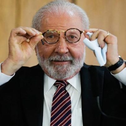 Lula afirma não ter sido de esquerda, tentando ocultar passado