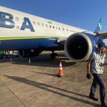 Azul reduz oferta de voos diante de combustível mais caro