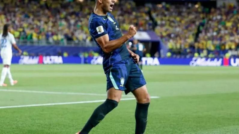 Casemiro elogia atuação do Brasil e vê Copa do Mundo muito equilibrada –