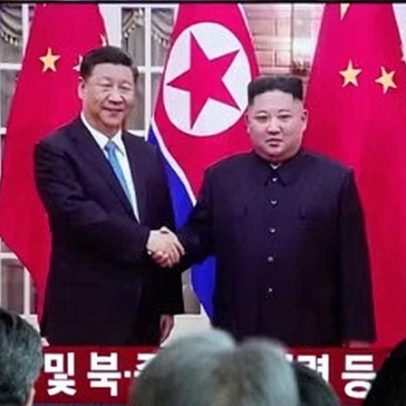 Xi Jinping encontra Kim Jong-un; China busca reaproximar relações