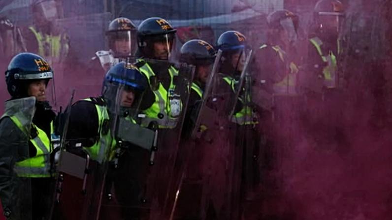 Dois presos por violência em protesto contra tratamento policial a Henry Nowak