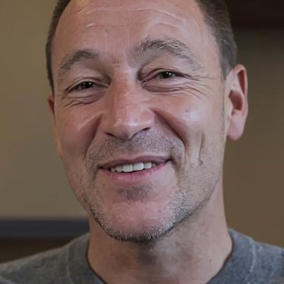 Terry critica elenco da Inglaterra para a Copa: apenas 13 a 15 jogadores prontos