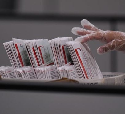 Trump acusa fraude na Califórnia por contagem lenta; sistema antifraude funciona