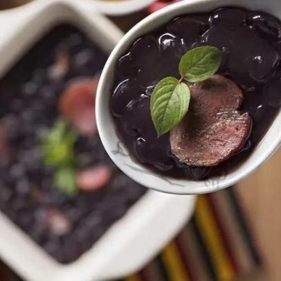 Nitratos podem afetar o cérebro: diferença entre vegetais, carnes e água