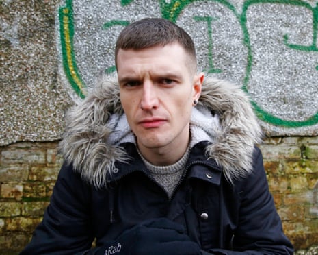 Raveheart, de Graeme Armstrong: sátira política escocesa sobre ravers rebeldes