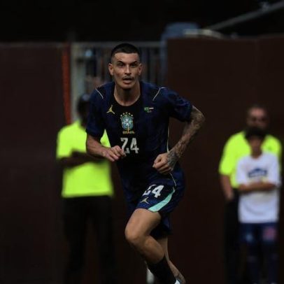 Zagueiro Ibañez diz estar pronto para atuar como lateral da Seleção
