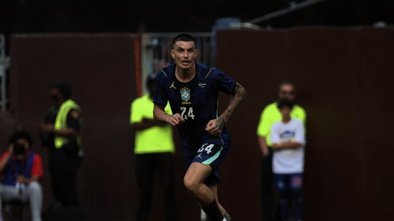 Sem Wesley, cortado, gaúcho de 27 anos tem grande chance de ser o lateral-direito titular na estreia contra o Marrocos