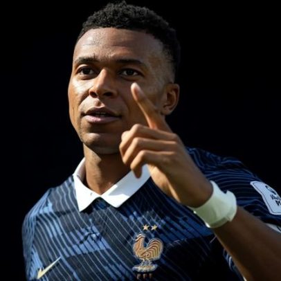 Mbappé mira duelo pela Bota de Ouro com Messi enquanto canta Les Bleus