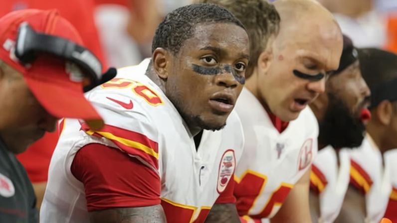 Ex-campeão do Super Bowl Darron Lee é indiciado por homicídio na morte da namorada