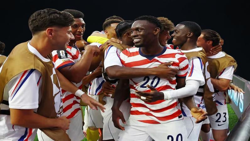 Balogun, dos Estados Unidos, comemora seu segundo gol contra o Paraguai na Copa do Mundo