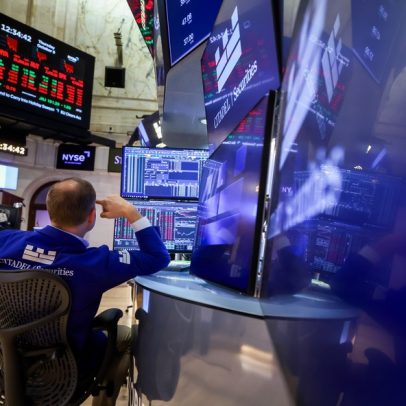 Bolsas de NY sobem com possível acordo EUA-Irã e recuperação de tech