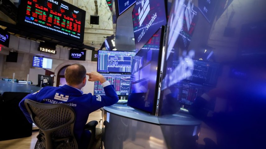 Operador na Bolsa de Valores de Nova York (Nyse) — Foto: Michael Nagle/Bloomberg