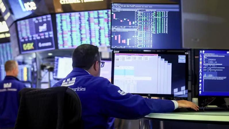 Operadores na Bolsa de Valores de Nova York (Nyse) — Foto: Michael Nagle/Bloomberg