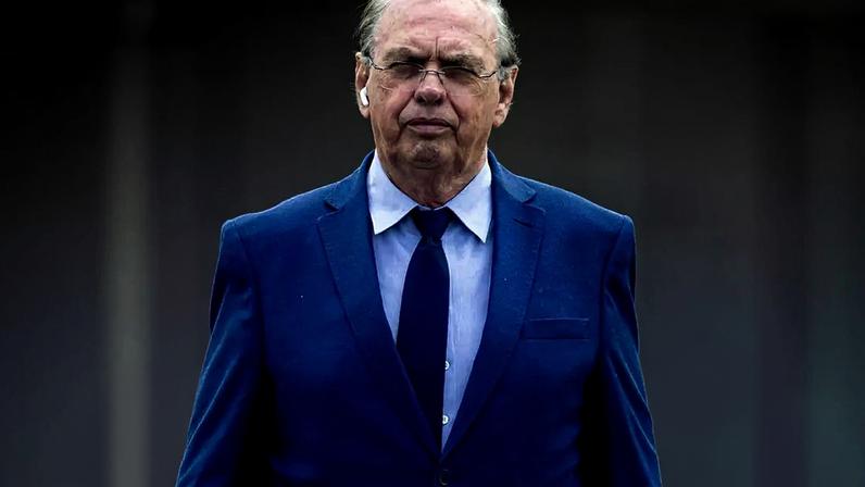Osmar Stabile é o presidente do Corinthians –