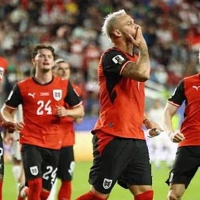 Arnautovic brilha e Áustria vence Jordânia, estreante na Copa